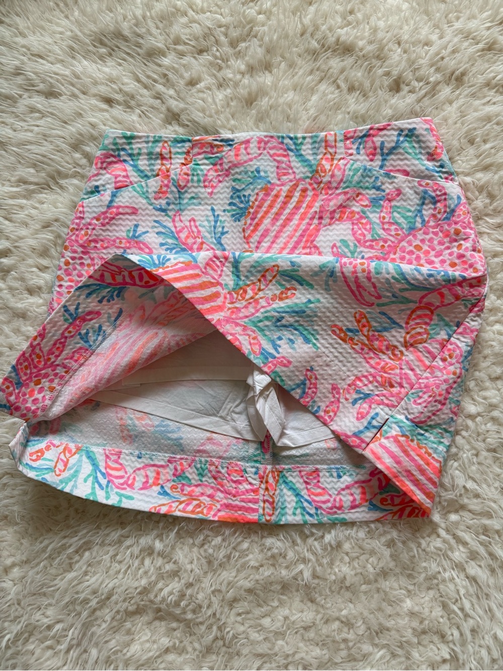 Lilly Pulitzer Women's White & Pink Printed Mini Skirt / Skort - Picture 4 of 12